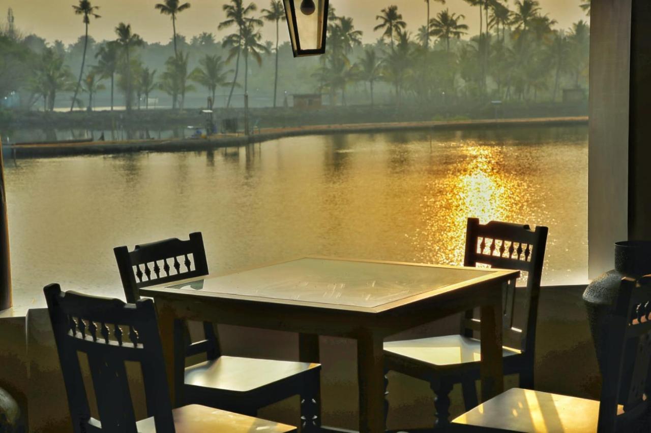 Vala House Hotell Cherai Beach Eksteriør bilde